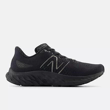 NEW BALANCE EVOZ SLIP RESISTANT SIZE 8